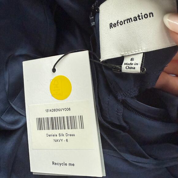 New Reformation Daniela Silk Dress - Picture 6 of 6